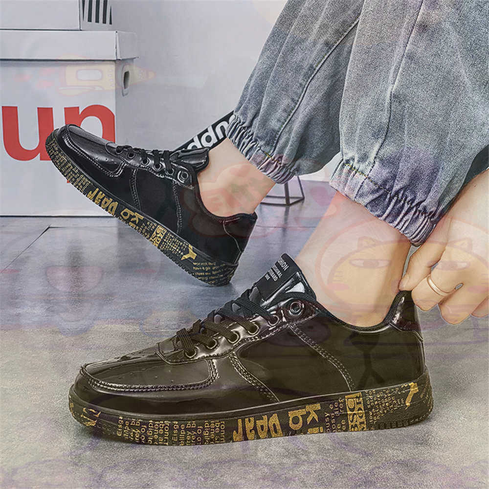 Round Foot Size 45 Sneakers Wh - огляд і ціна Luxury Lifestyle Lounge